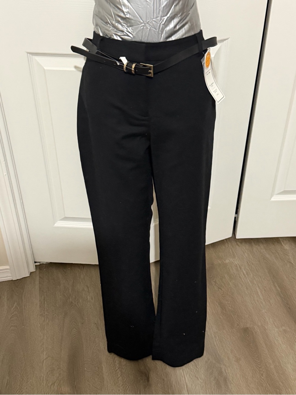 Nwt charter club slim leg ankle classic fit and belted size 10